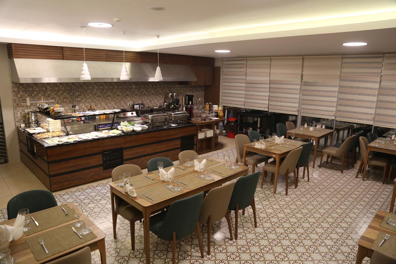 Hotel City Inegoel Екстериор снимка