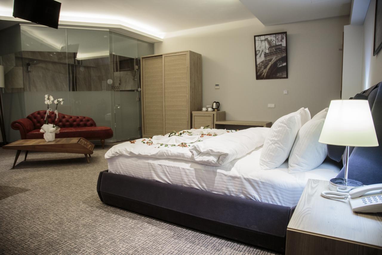 Hotel City Inegoel Екстериор снимка